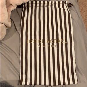 Henri bendel clutch dust bag